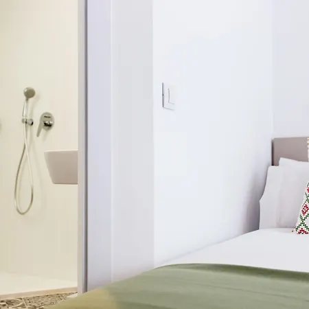 Wallace * فالنسيا